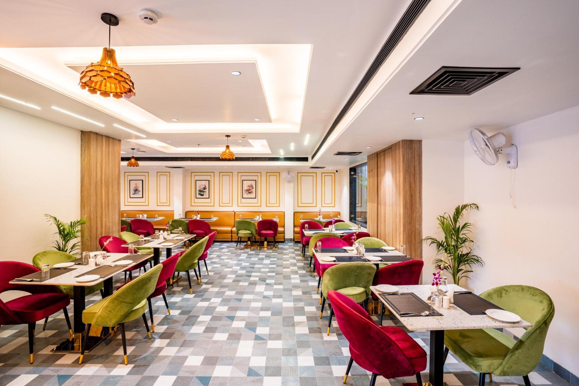 Regenta Place Raaj Agra, Tajganj アーグラ エクステリア 写真