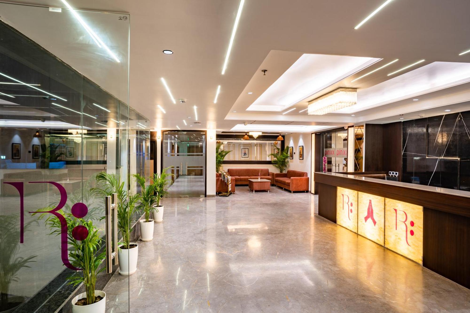 Regenta Place Raaj Agra, Tajganj アーグラ エクステリア 写真