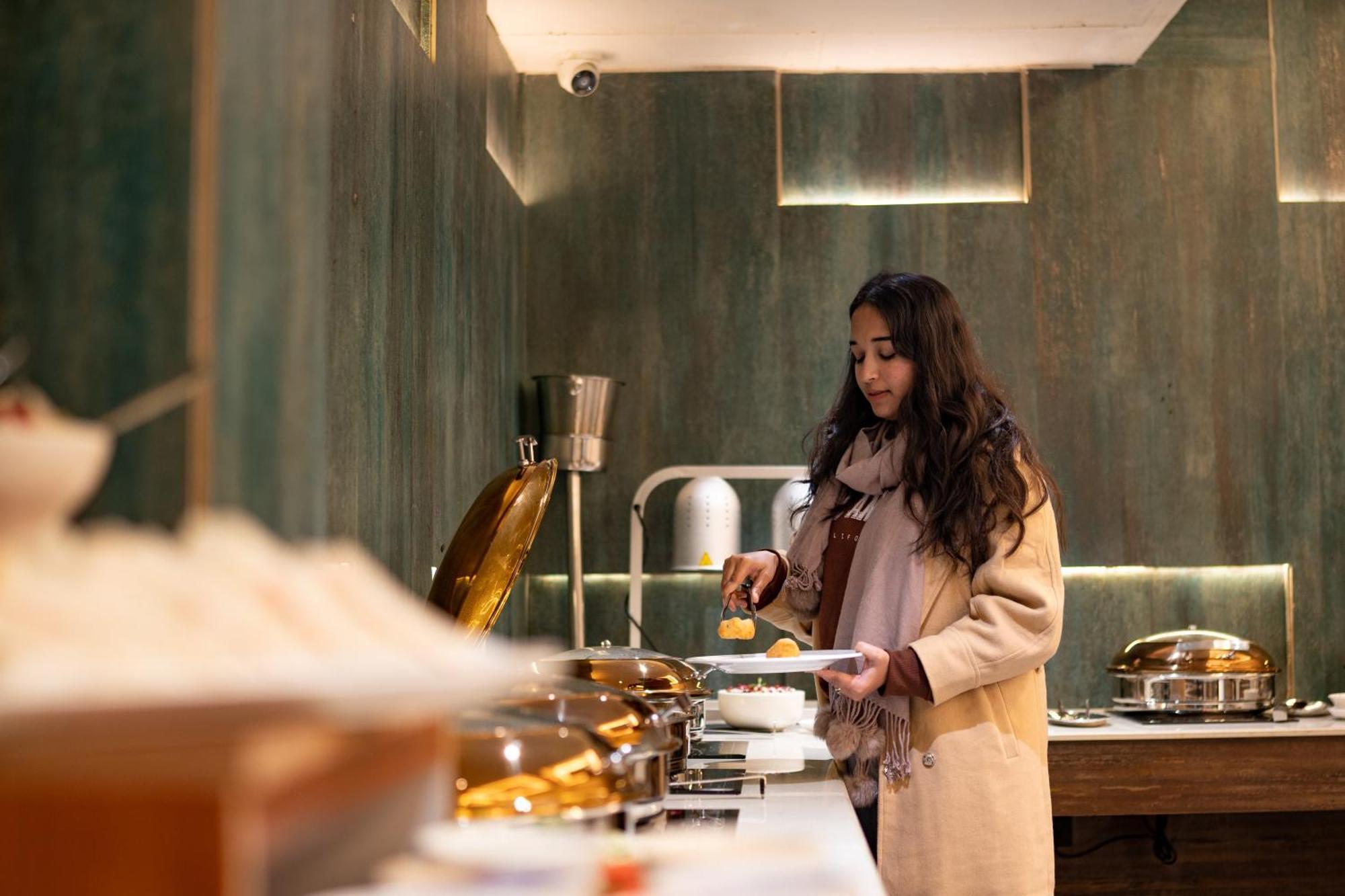 Regenta Place Raaj Agra, Tajganj アーグラ エクステリア 写真
