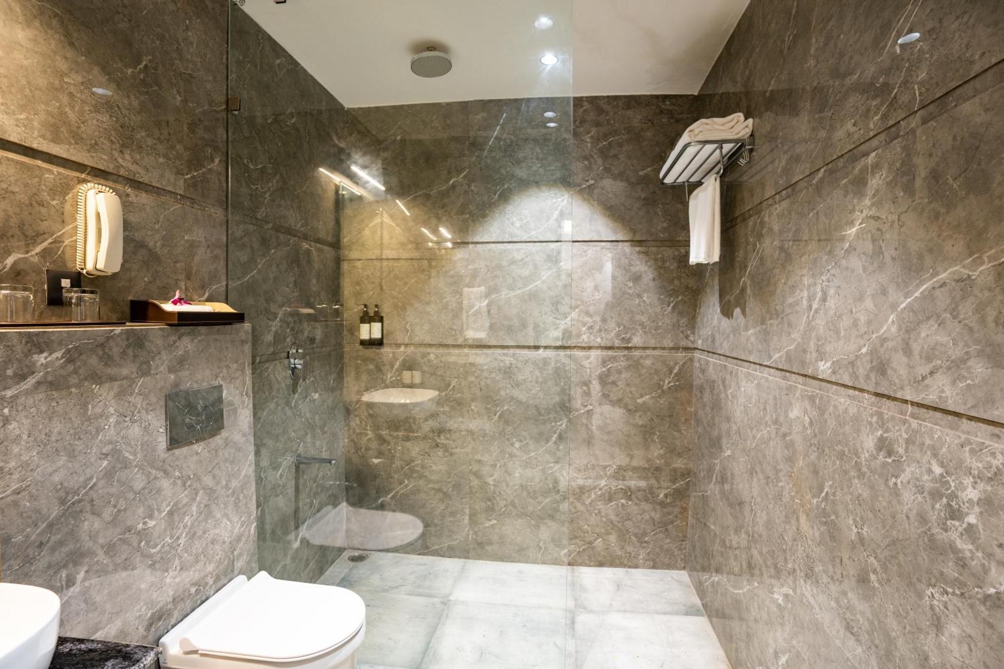 Regenta Place Raaj Agra, Tajganj アーグラ エクステリア 写真